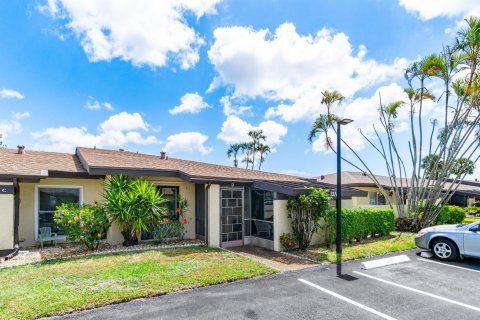 Villa ou maison à vendre à Delray Beach, Floride: 2 chambres, 109.62 m2 № 1161943 - photo 1