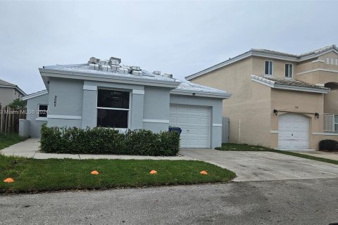 Casa en venta en Margate, Florida, 3 dormitorios, 111.02 m2 № 1269297 - foto 1