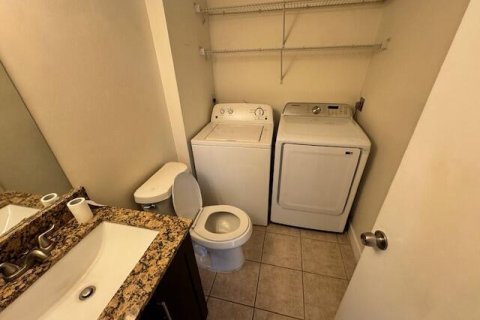 Купить таунхаус в Уэст-Палм-Бич, Флорида 2 спальни, 119.66м2, № 913809 - фото 19