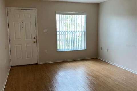 Condo in New Port Richey, Florida, 2 bedrooms  № 1352693 - photo 2