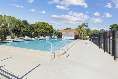 Copropriété à vendre à New Port Richey, Floride: 2 chambres, 76.64 m2 № 1352693 - photo 22