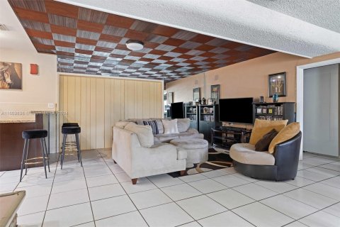Villa ou maison à vendre à Dania Beach, Floride: 3 chambres, 174.19 m2 № 1234087 - photo 2