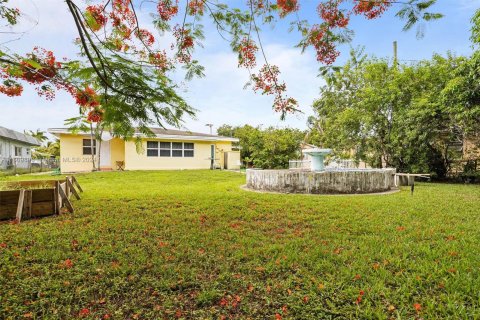 Villa ou maison à vendre à Dania Beach, Floride: 3 chambres, 174.19 m2 № 1234087 - photo 21