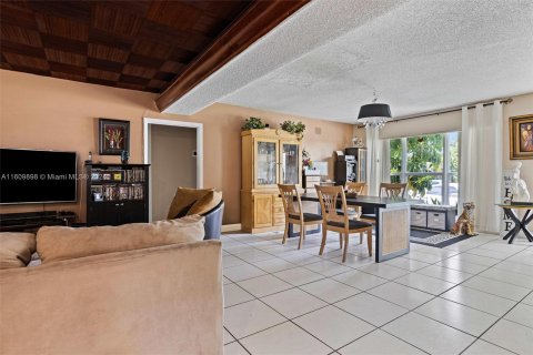 Casa en venta en Dania Beach, Florida, 3 dormitorios, 174.19 m2 № 1234087 - foto 7