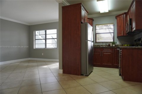 Copropriété à vendre à Hollywood, Floride: 1 chambre, 53.98 m2 № 936368 - photo 11