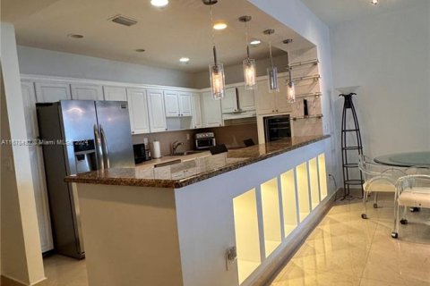 Condo in Sunny Isles Beach, Florida, 1 bedroom  № 1406356 - photo 6