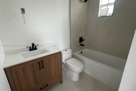 Casa en venta en Miami, Florida, 4 dormitorios, 128.02 m2 № 1428113 - foto 11