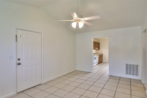 Duplex à vendre à New Smyrna Beach, Floride: 2 chambres, 75.81 m2 № 890937 - photo 2