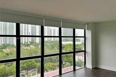 Condominio en venta en Aventura, Florida, 2 dormitorios, 124.4 m2 № 1272255 - foto 19