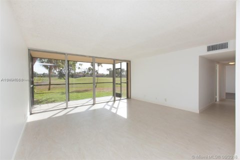 Copropriété à vendre à Lauderhill, Floride: 2 chambres, 98.48 m2 № 1310618 - photo 5