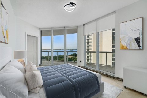 Condominio en venta en Riviera Beach, Florida, 2 dormitorios, 226.59 m2 № 952122 - foto 21