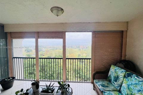 Condominio en venta en Lauderhill, Florida, 3 dormitorios, 163.51 m2 № 1231852 - foto 9