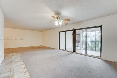 Condo in Fort Lauderdale, Florida, 2 bedrooms  № 1231935 - photo 9