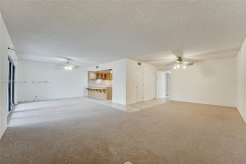 Condo in Fort Lauderdale, Florida, 2 bedrooms  № 1231935 - photo 25