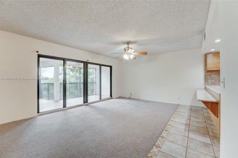 Condo in Fort Lauderdale, Florida, 2 bedrooms  № 1231935 - photo 8