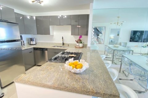 Condominio en venta en Hallandale Beach, Florida, 1 dormitorio, 68.38 m2 № 1310114 - foto 22