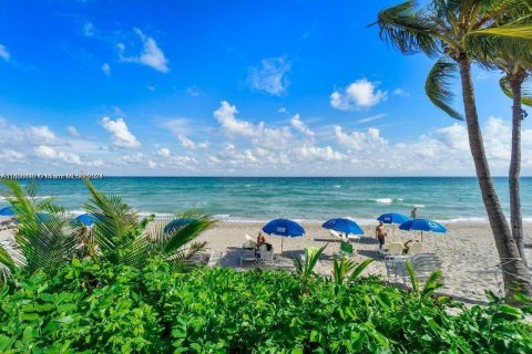 Copropriété à vendre à Hallandale Beach, Floride: 1 chambre, 68.38 m2 № 1310114 - photo 5