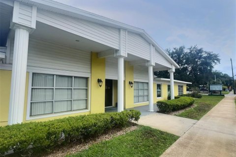 Immobilier commercial à louer à Bunnell, Floride: 72.74 m2 № 1266239 - photo 1