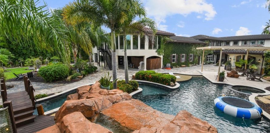 Villa ou maison à Orlando, Floride 5 chambres, 644.56 m2 № 1393864