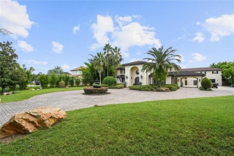 Villa ou maison à vendre à Orlando, Floride: 5 chambres, 644.56 m2 № 1393864 - photo 4