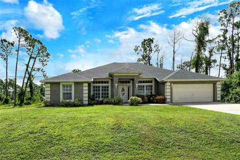 House in North Port, Florida 4 bedrooms, 203.64 sq.m. № 1311984 - photo 1