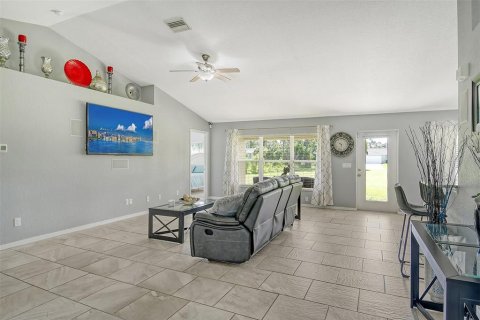 Villa ou maison à vendre à North Port, Floride: 4 chambres, 203.64 m2 № 1311984 - photo 8