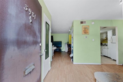 Condo in Orlando, Florida, 2 bedrooms  № 1317051 - photo 2