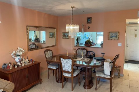 Copropriété à vendre à Pembroke Pines, Floride: 1 chambre, 63.17 m2 № 1177363 - photo 15