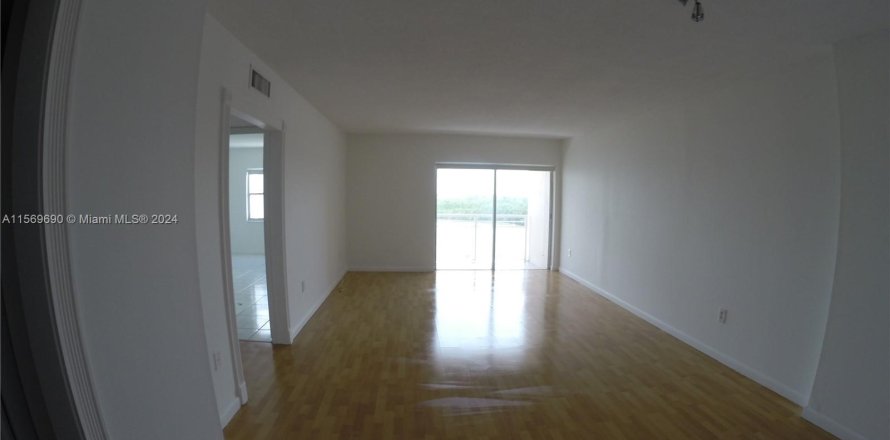 Condo à Sunny Isles Beach, Floride, 1 chambre  № 1119492