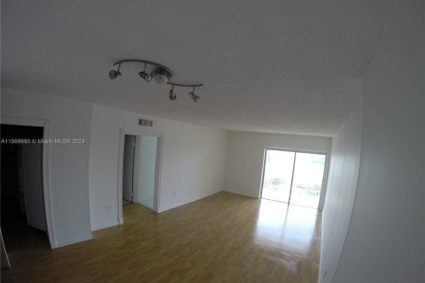 Copropriété à vendre à Sunny Isles Beach, Floride: 1 chambre, 65.5 m2 № 1119492 - photo 3