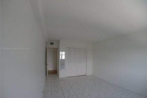 Copropriété à vendre à Sunny Isles Beach, Floride: 1 chambre, 65.5 m2 № 1119492 - photo 6