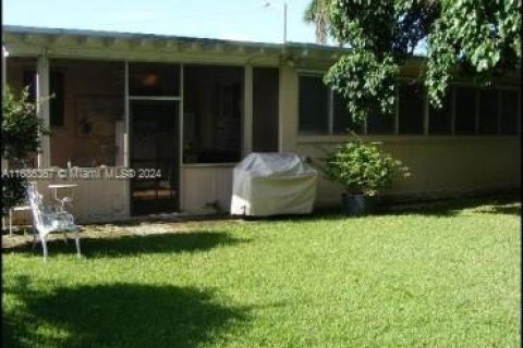 House in Homestead, Florida 3 bedrooms, 151.24 sq.m. № 1423834 - photo 9