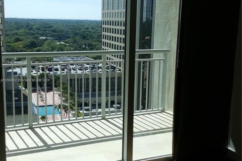 Condominio en alquiler en Miami, Florida, 1 dormitorio, 74.04 m2 № 1375615 - foto 6