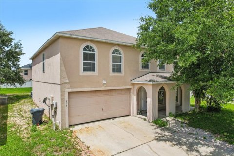 Villa ou maison à vendre à Davenport, Floride: 4 chambres, 280.01 m2 № 1262165 - photo 1