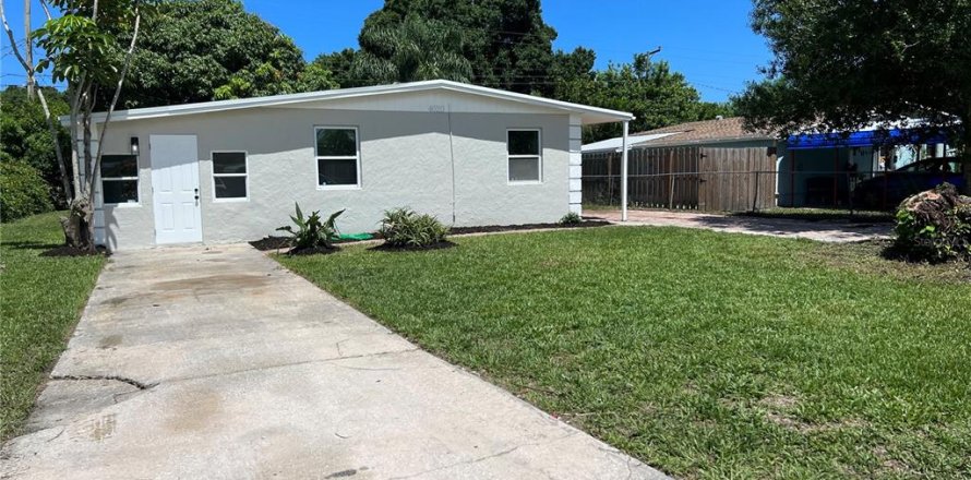 House in Vero Beach, Florida 3 bedrooms, 75.81 sq.m. № 1262162