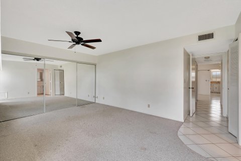 Condo in Delray Beach, Florida, 2 bedrooms  № 945488 - photo 21