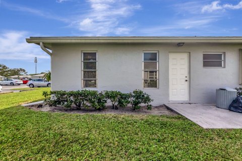 Copropriété à vendre à Delray Beach, Floride: 2 chambres, 110.18 m2 № 945488 - photo 3