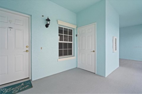 Condo in North Port, Florida, 2 bedrooms  № 1359790 - photo 5