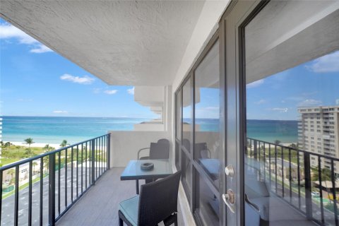 Condominio en venta en Lauderdale-by-the-Sea, Florida, 1 dormitorio, 100.33 m2 № 716492 - foto 9