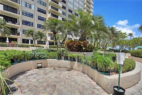 Condominio en venta en Lauderdale-by-the-Sea, Florida, 1 dormitorio, 100.33 m2 № 716492 - foto 3