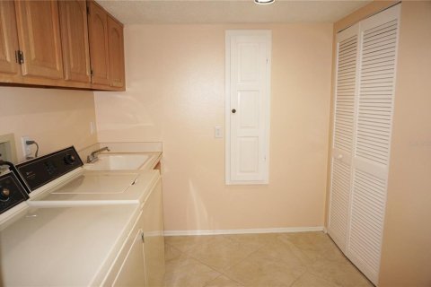 Купить кондоминиум в Пунта-Горда, Флорида 8 комнат, 178м2, № 944210 - фото 26