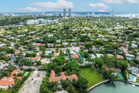 Villa ou maison à vendre à Miami Beach, Floride: 5 chambres, 408.86 m2 № 1370488 - photo 26