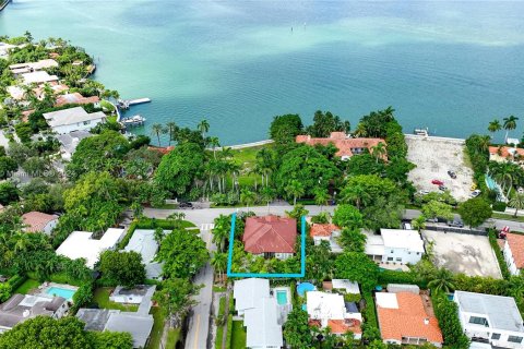 Casa en venta en Miami Beach, Florida, 5 dormitorios, 408.86 m2 № 1370488 - foto 16