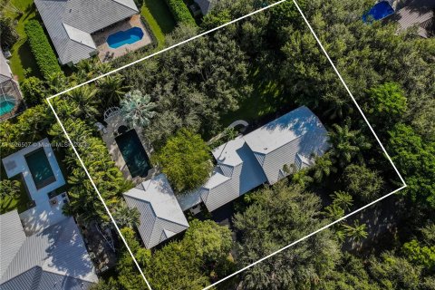 Villa ou maison à vendre à Palmetto Bay, Floride: 6 chambres, 443.79 m2 № 986647 - photo 8