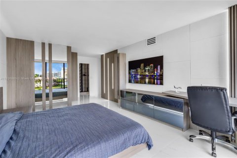 Copropriété à vendre à Hallandale Beach, Floride: 2 chambres, 99.87 m2 № 1309197 - photo 16