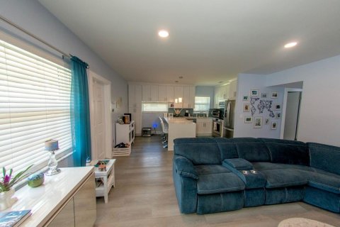 Condo in Pompano Beach, Florida, 2 bedrooms  № 1096583 - photo 10