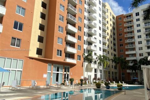 Condominio en venta en Aventura, Florida, 2 dormitorios, 100.89 m2 № 710251 - foto 10