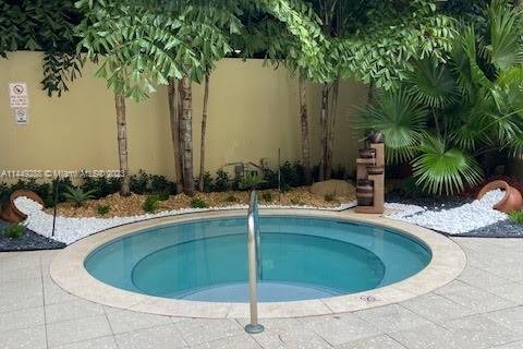 Condominio en venta en Aventura, Florida, 2 dormitorios, 100.89 m2 № 710251 - foto 13