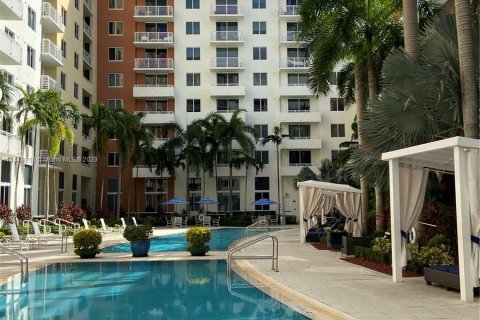 Condominio en venta en Aventura, Florida, 2 dormitorios, 100.89 m2 № 710251 - foto 8