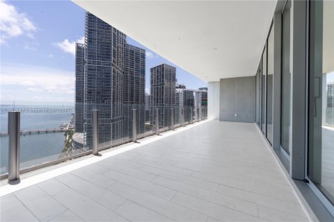 Copropriété à vendre à Miami, Floride: 3 chambres, 225.01 m2 № 1358745 - photo 5